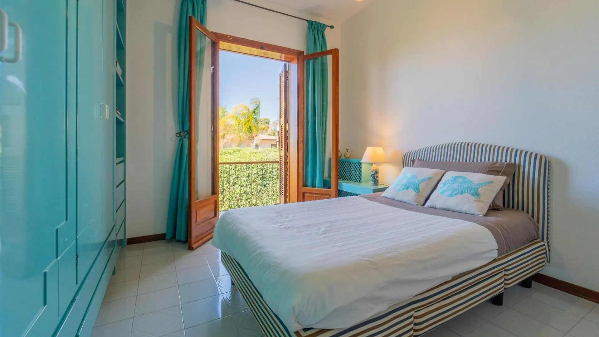 Holiday home Villa Silvia Fontane Bianche Italia